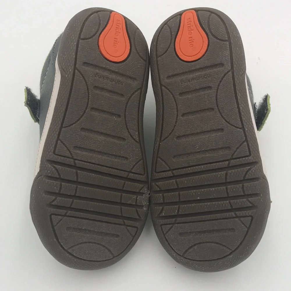 Stride Rite Dakota Sneakers (toddler size 6)